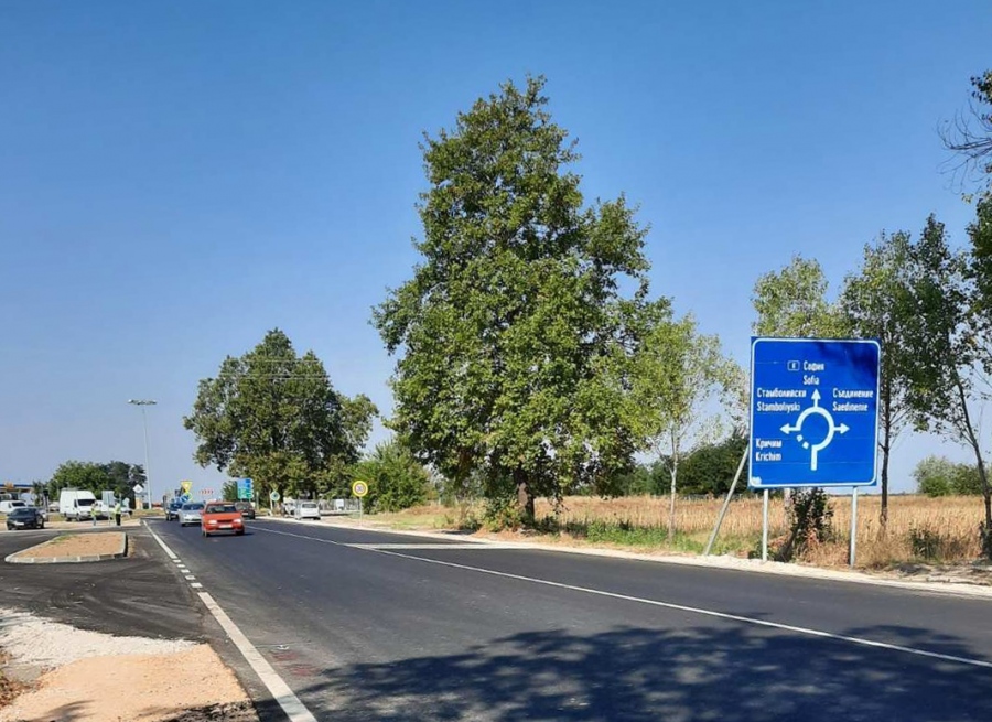 Още 12 км от път I-8 за Пловдив са ремонтирани